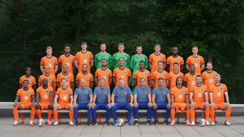 萨巴伦卡争议举动掀波澜，澳网奖杯受辱，网坛“女虎”之称名副其实。